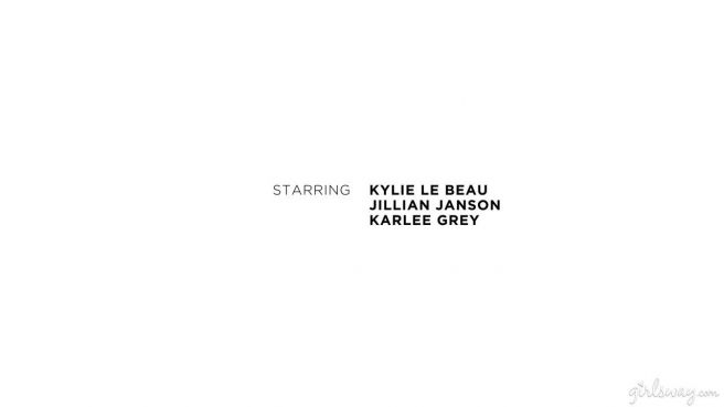 Лесбийский секс: три телки удовлетворяют друг друга на столе