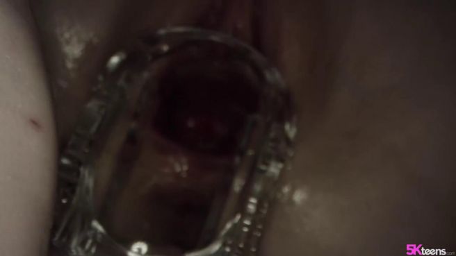 Русская телка в чулках трахается со своим соседом